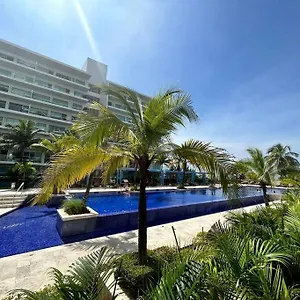  Apartamento Beachfront Bliss-2br Haven Steps From Sandy Shores
